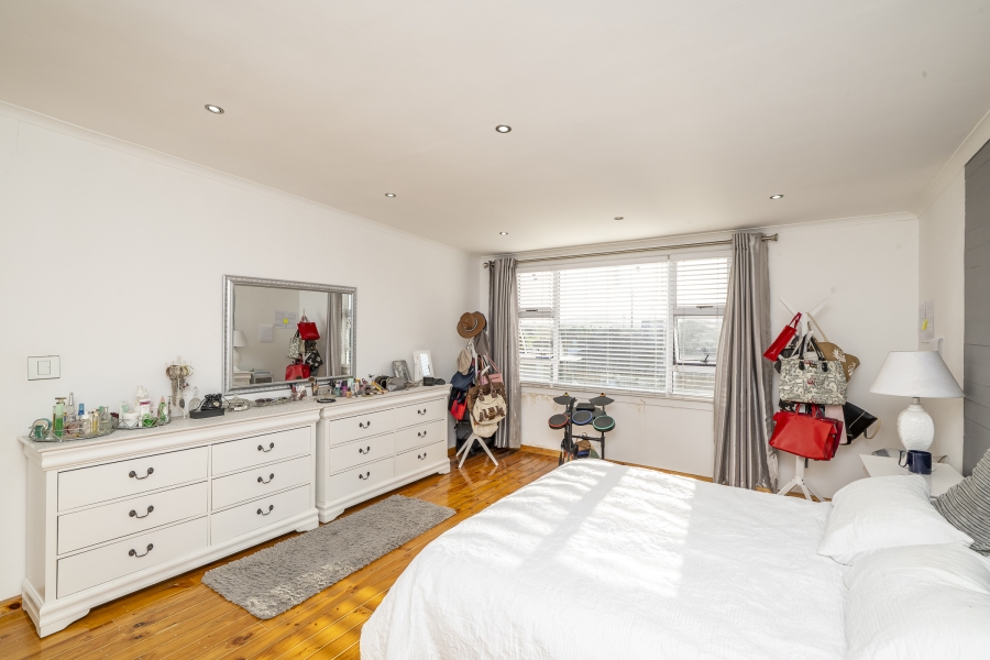 5 Bedroom Property for Sale in Rouxville Western Cape